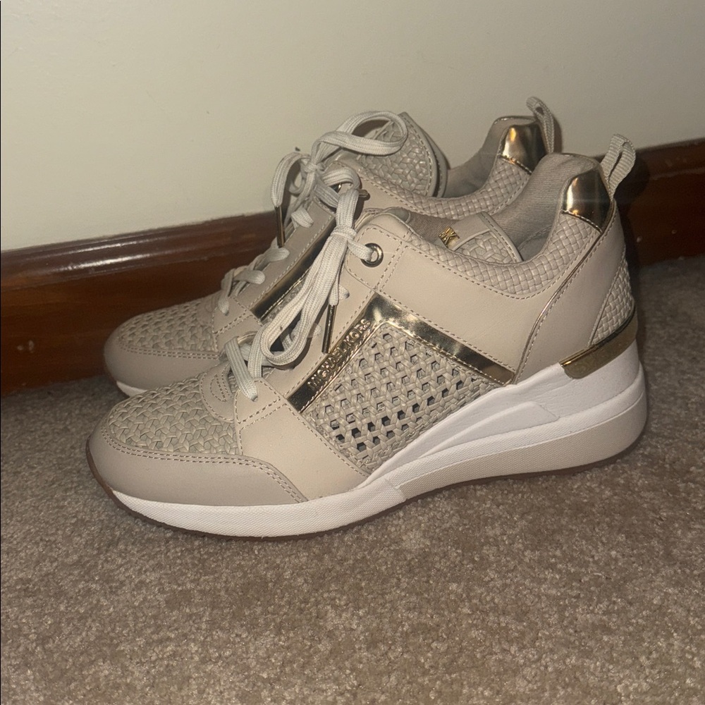 NEVER WORN Michael Kors Beige and Gold Women's Sneakers